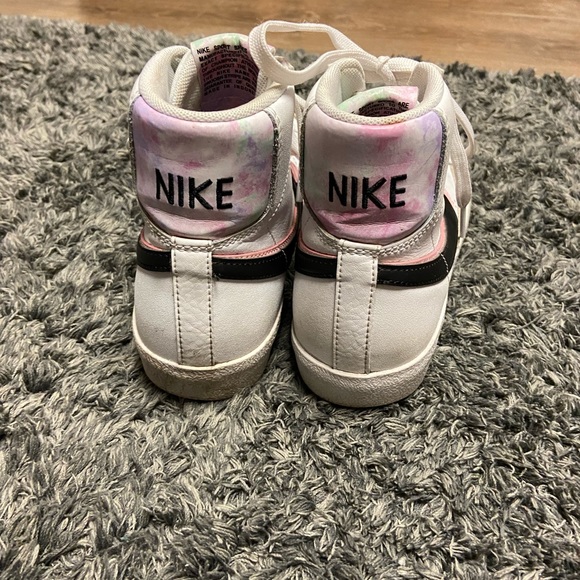 nike blazer mid arctic punch